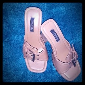 Shoes Chunky Heels. Size 5.5🌺